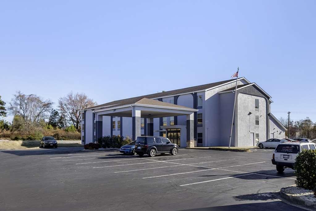 Quality Inn 斯帕坦堡 外观 照片
